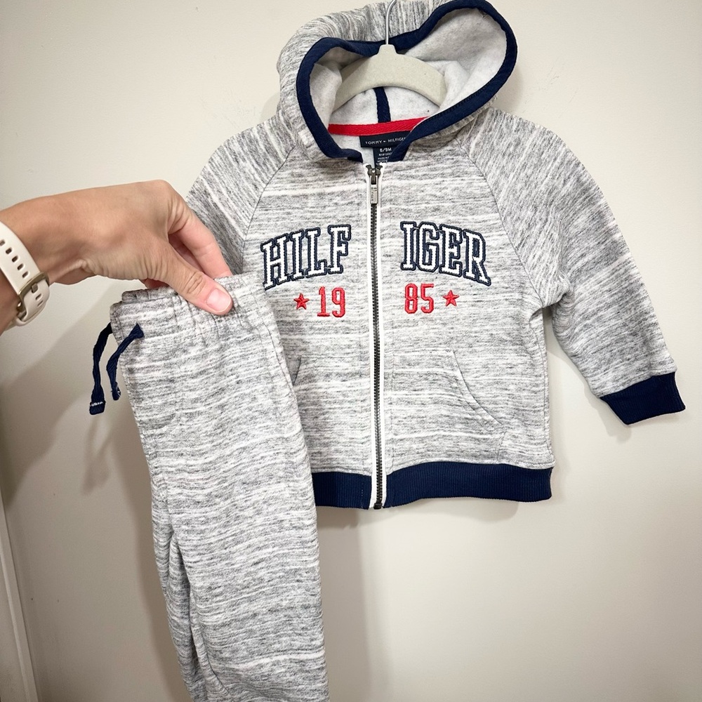 Tommy Hilfiger Kids Gray Jogger Set with Navy Accents